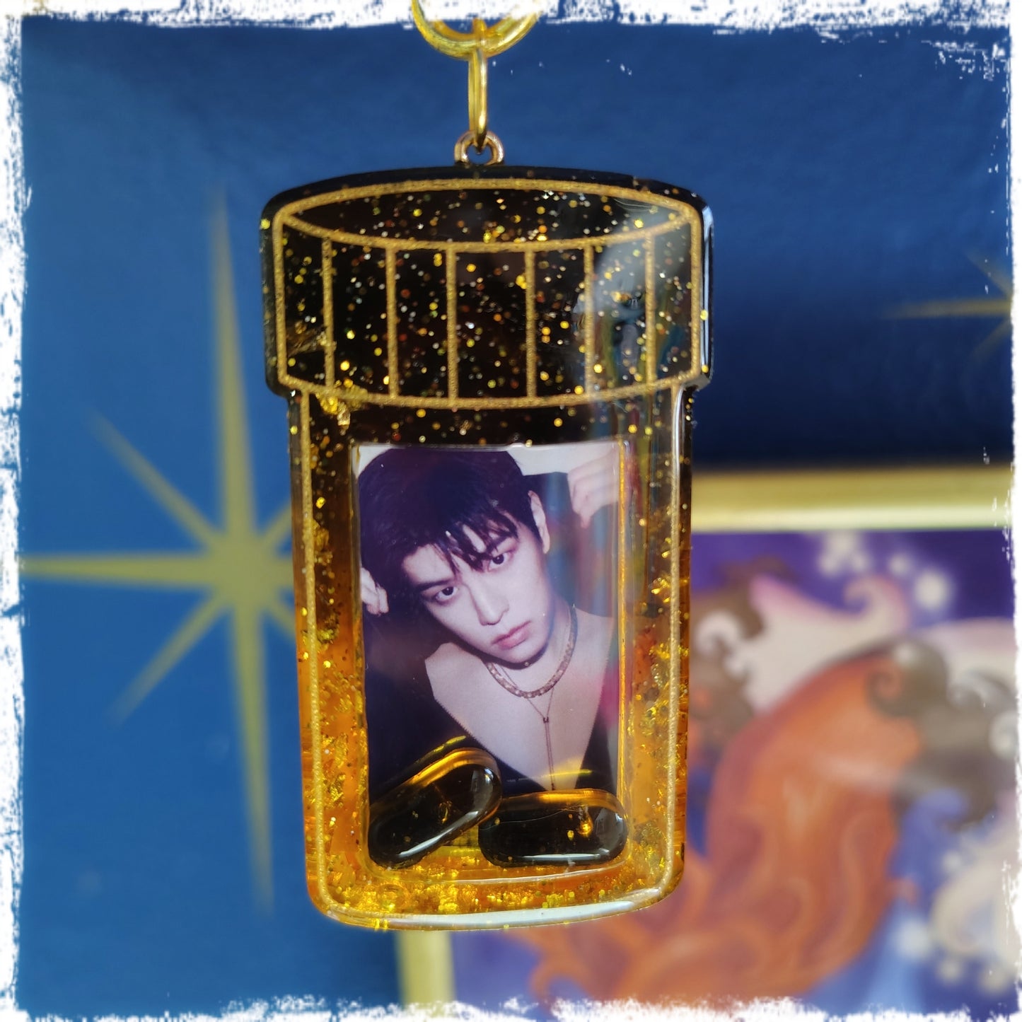 Stray Kids Seungmin Chaumet Delulu Pill Shaker