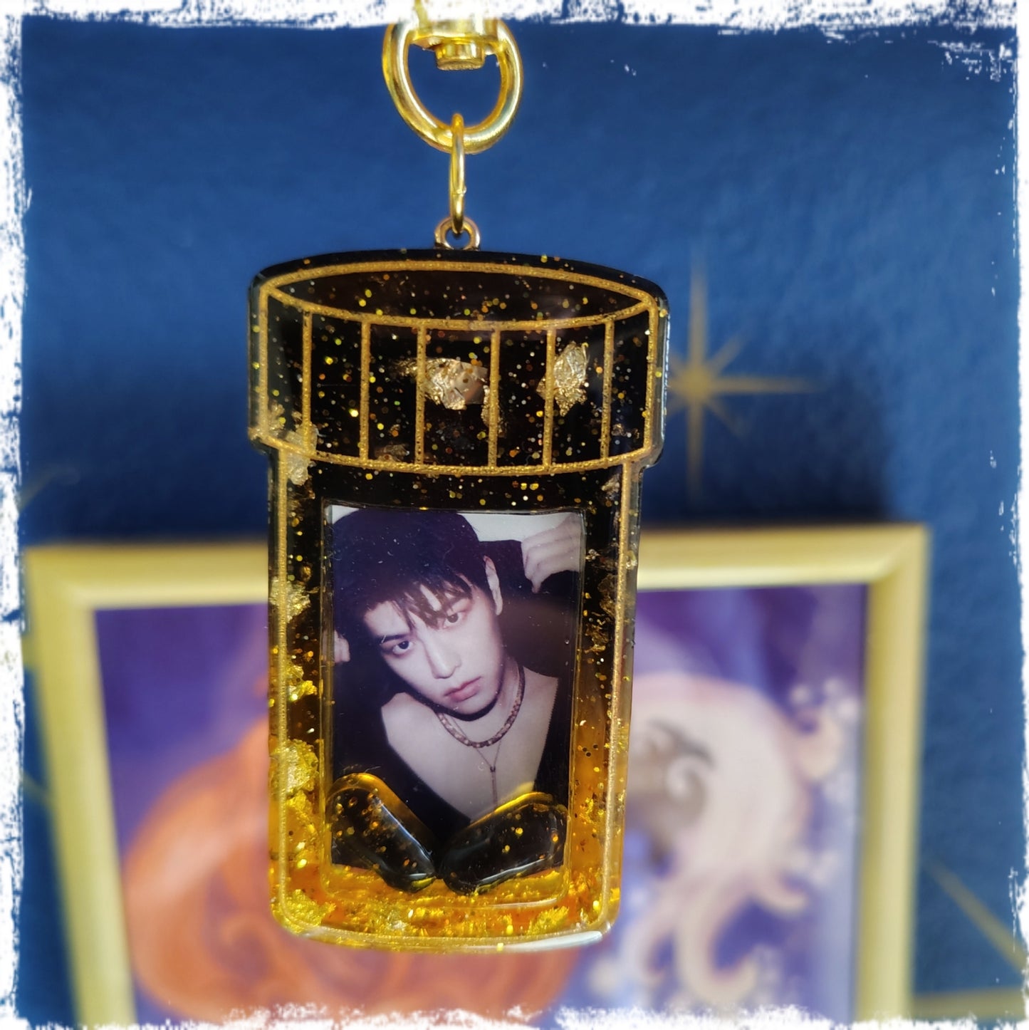 Stray Kids Seungmin Chaumet Delulu Pill Shaker